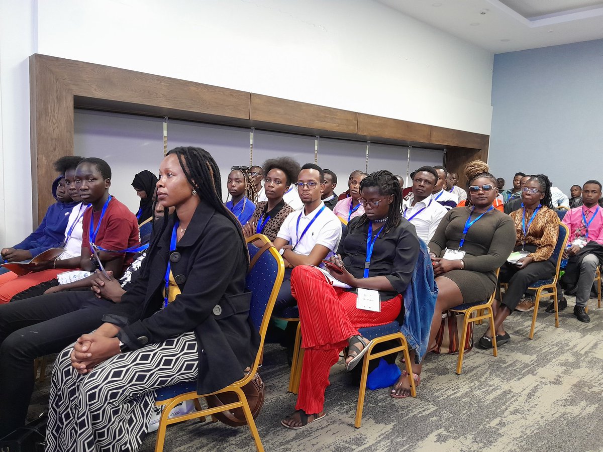 YALIAlumniKe's tweet photo. Day 2, Panel Session 4: Climate Action On Agriculture And Food Security
‘The Ripple Effects Of Climate Change On Food Security &amp; Health’ 
Unpacking Climate Smart Agriculture, Food Security Systems in the region &amp; youth involvement.
Moderator: @kevinsrandiek https://t.co/cbnOBJzbgr