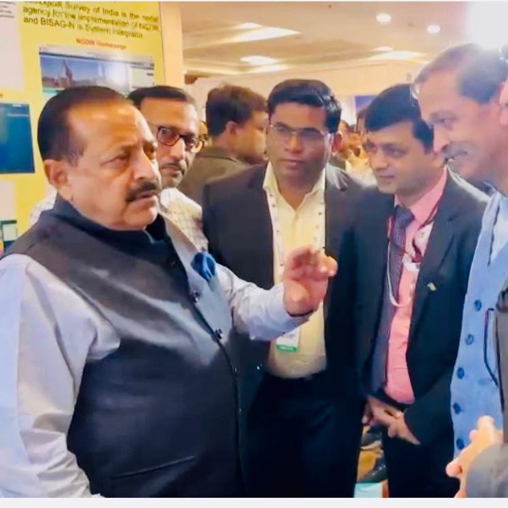 INDIAGlobal_ak's tweet photo. Which is the accurate time of date "problems solving " issues?
#GSI_SSCER_SURVEY!
Just Run #MeetingByMeeting_NothingAny_SAMADHAN?
*Cholte Raho Sab vai,Public ka Money pe *AaSH karo_
@MinesMinIndia 
@Geologyofindia 
@PIB_Mines 
#DARPG
#DOPT
#Department
!?! https://t.co/1cbo3yEodt