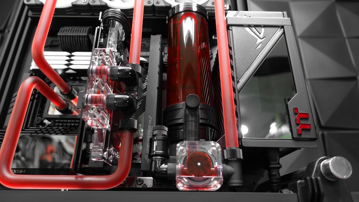 Thermaltake_UK_'s tweet photo. Gorgeous down to every detail.
Thanks for sharing this amazing Core P3 TG Pro build,
@markvanacosta1
Now mod your Core P3 Pro ๐
@ScanComputers :https://t.co/ZQm1RioLq0
@OverclockersUK: https://t.co/0tPdmBtjko
#Thermaltake #CoreP3TGPro #openframe #openframechassis https://t.co/wasjp0J7WN