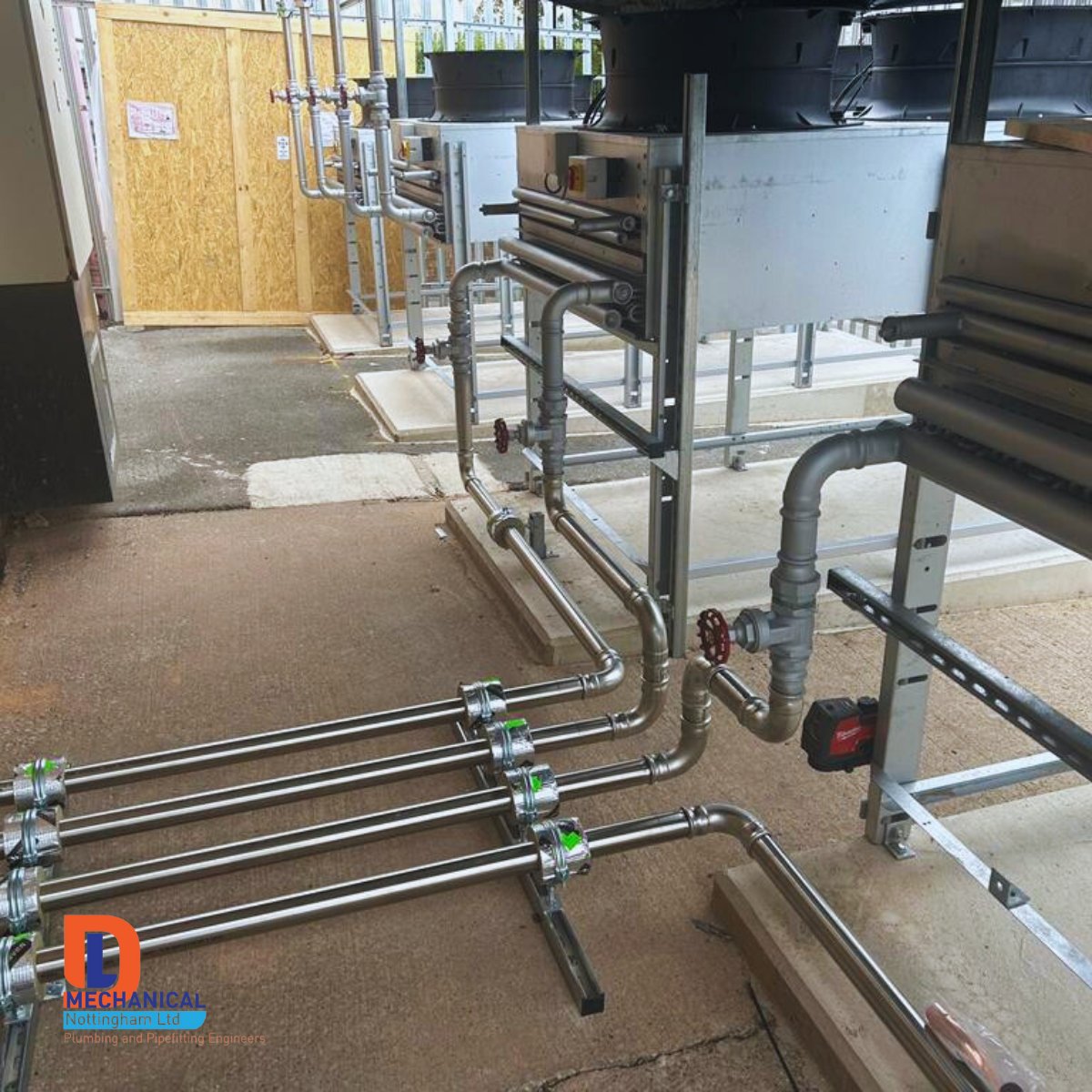 The external pipework installation is taking shape now over at our Sky Pop project in Sheffield 🙌 

#mechanicalengineer #welding #plumbing #constructionuk #construction #plantroom #maincontractor #contractor #nottingham #derby #leicester #prefabrication #manufacturing #steel