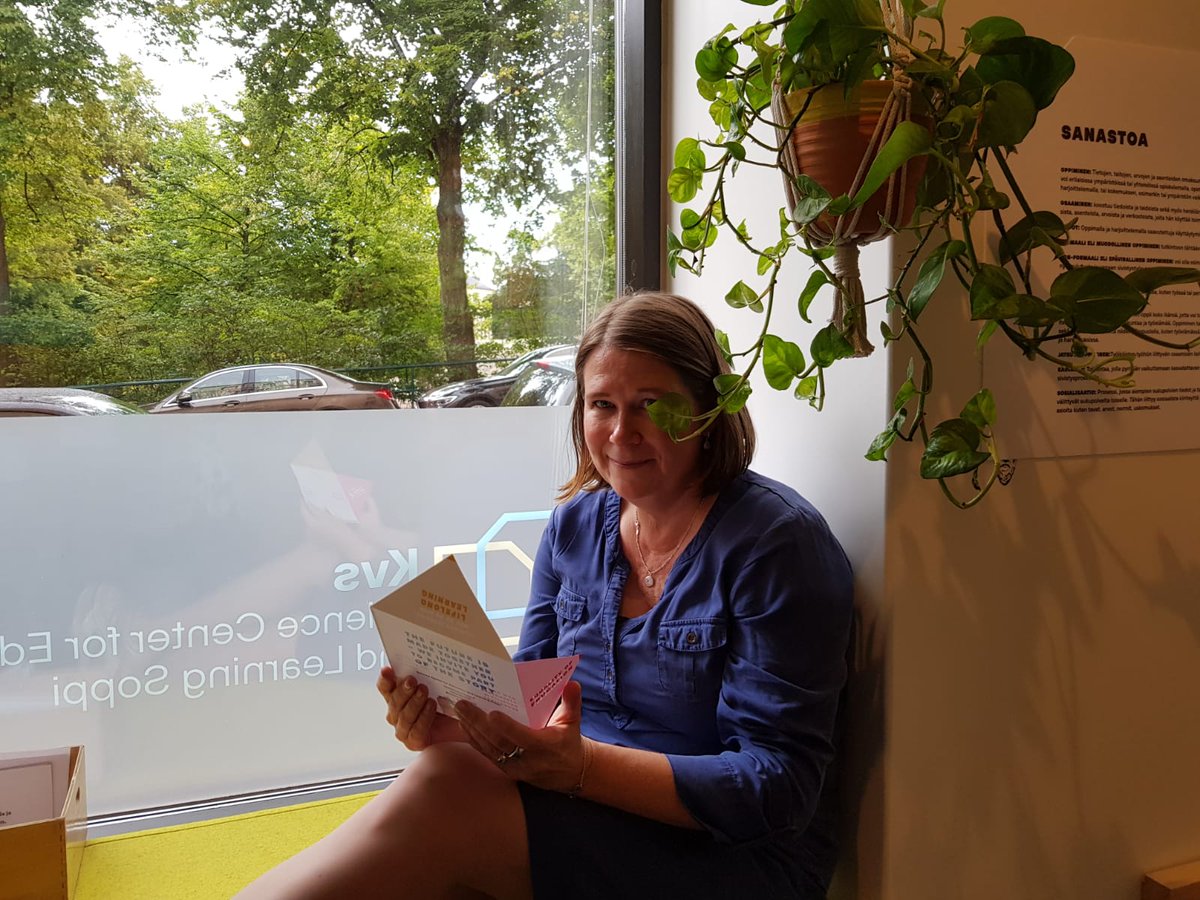 nina_hjelt's tweet photo. #Työelämändigitaidotkuntoon -hanketiimi kokousti Tiedekeskus Sopessa ja sai vauhtia tulevaisuuden sivistyksen pohtimiseen. 

Hanke päättyy, työmme ei suinkaan! @SivisNYT @KVS_fi @HeidiKnen @VirpiMarkkanen @AnneIlvonen @TuomiLauri @MaritaSalo @MiaTalikka
#kaikkienmalli https://t.co/uzepTvWD5E