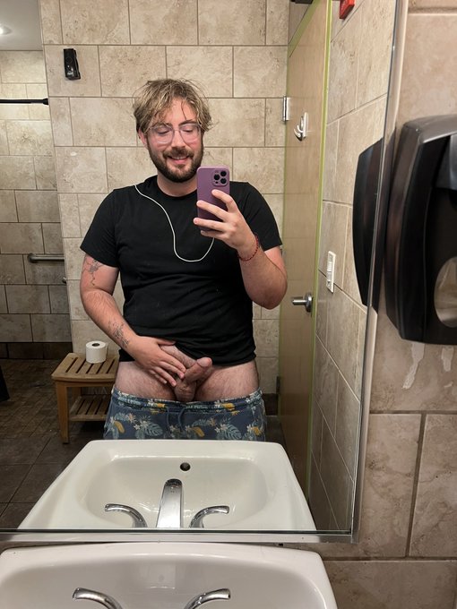 sup I literally woke up like this https://t.co/YLPvwUVf2Z