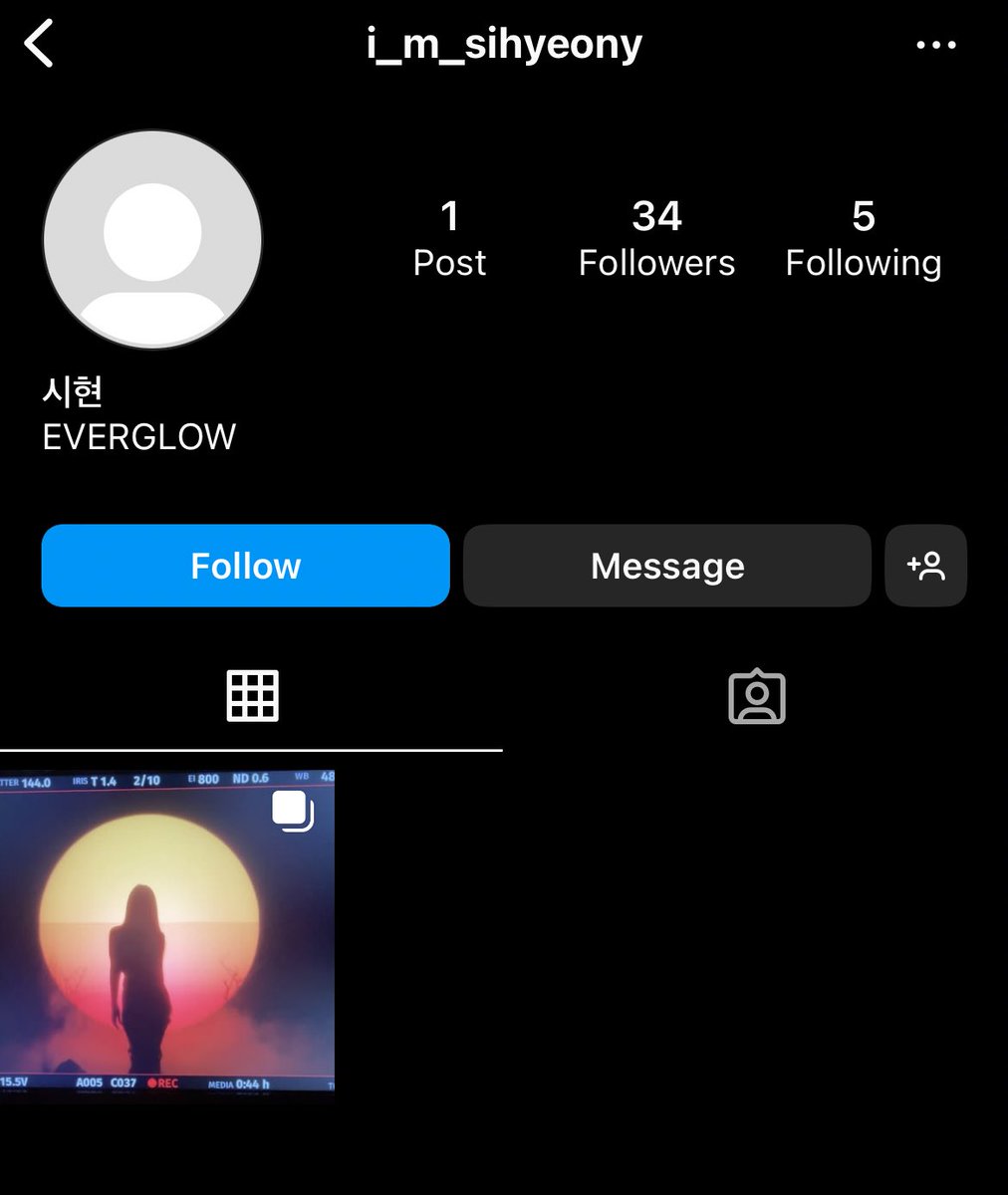 evglowz's tweet photo. EVERGLOW member officially opened their personal instagram accounts!! 🤍🤍 https://t.co/FbTXbhB8NY