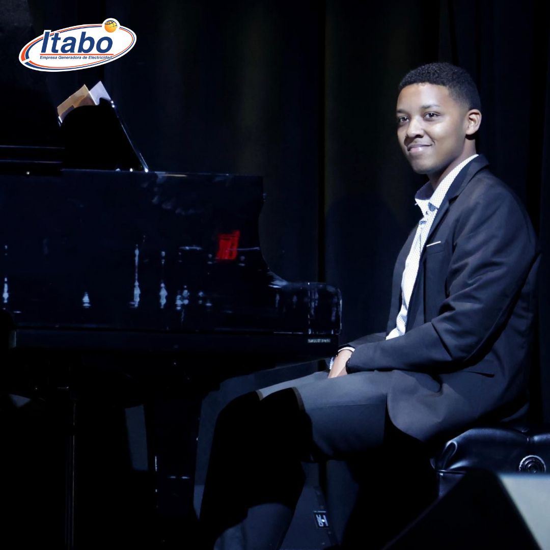 ¡Un logro excepcional que llena de orgullo a toda la familia de #EGEItabo! Felicitamos con gran emoción a Leomar Cordero por su merecida victoria como ganador de la Beca Prodigio Latin Grammy, patrocinada por Nicky Jam.