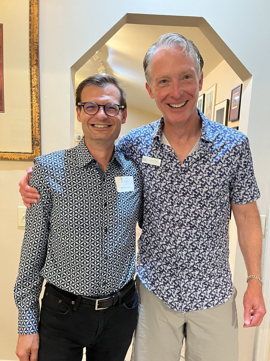 mhall_viola's tweet image. Sharing a moment with the executive director of Baroque on Beaver Island Music Festival, Matt Thomas. 

He’s embraced my idea of turning a Baroque-only fest into an org that also commissions &amp;amp; premieres living composers. 

We also share a passion for wacky patterned shirts.