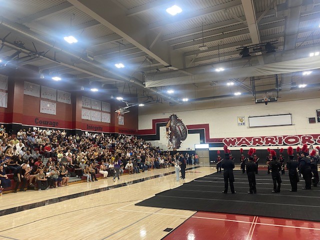 Wonderful to see our <a href="/PatriotJUSD/">Patriot High School</a>  ASB Ss leaders emphasizing the importance of Ss involvement in extracurricular activities at Back-to-school night. Thank parents for coming tonight to learn more about how you can partner with us to support Ss learning.