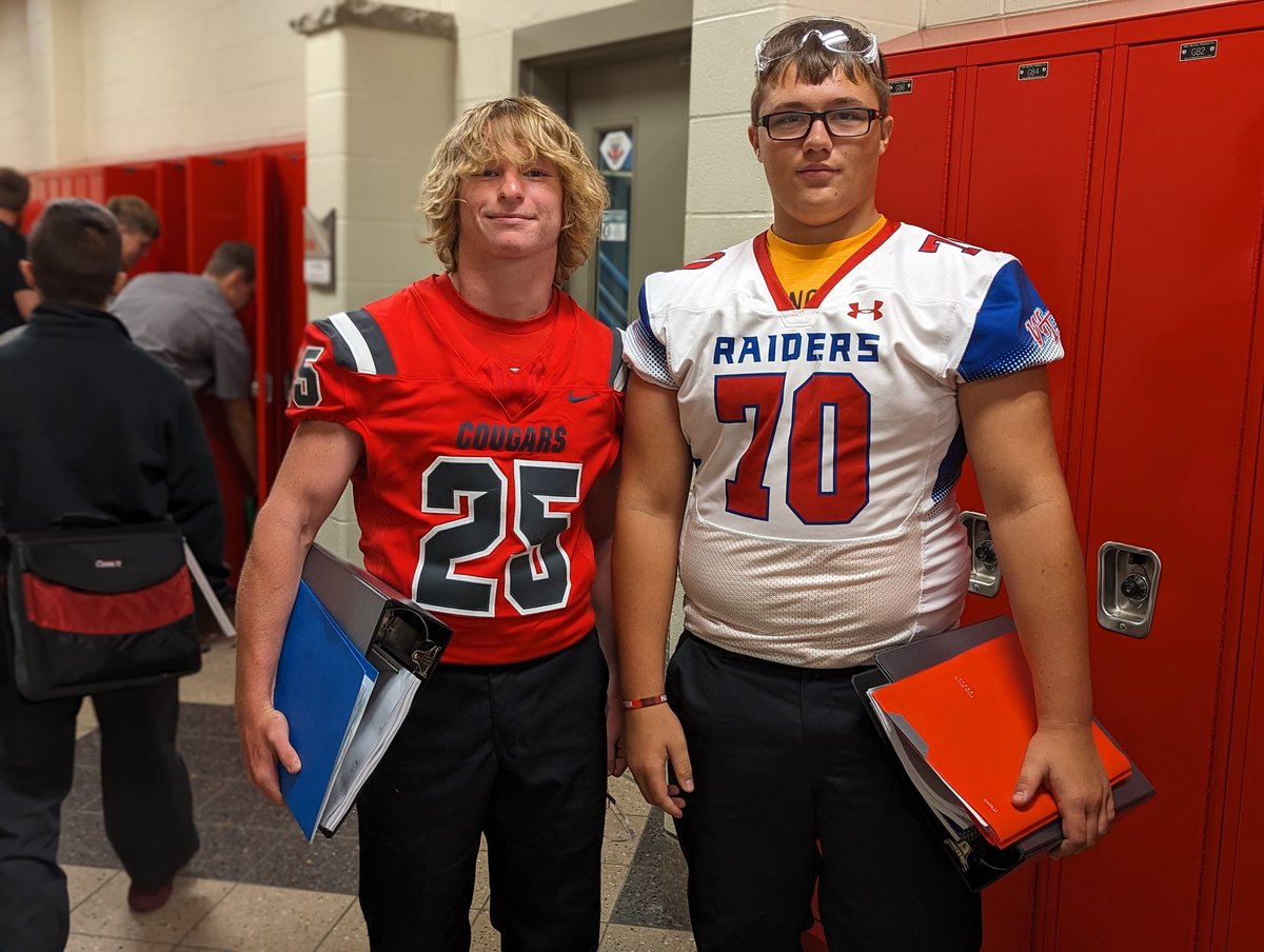 vccstudents's tweet photo. The first week of school is in the books and Vantage is celebrating the weekend by wishing all of our staff and students who are athletes, cheerleaders, band members, and coaches the best of luck this weekend as you get game ready! #HandleHardStuffBetter https://t.co/FoI76jp83A
