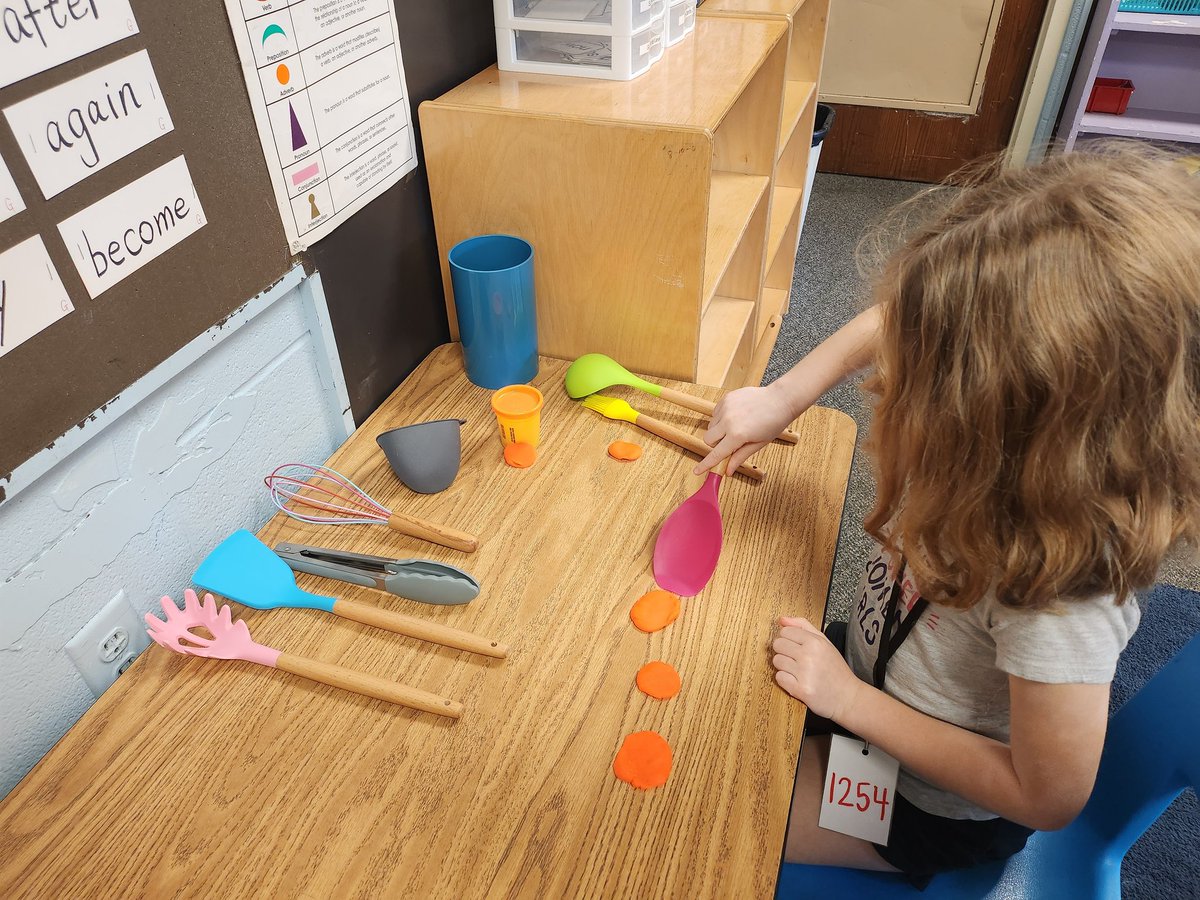 Siqi Kong, NBCT (@siqi_kong) on Twitter photo We officially started our EL modules this week. 1st graders had fun exploring and learning about tools. They love kitchen tools the most. <a href="/CTMontessori1/">Coleridge-Taylor Montessori</a> #MonarchsGROW #AISuccess #Montessori We officially started our EL modules this week. 1st graders had fun exploring and learning about tools. They love kitchen tools the most. <a href="/CTMontessori1/">Coleridge-Taylor Montessori</a> #MonarchsGROW #AISuccess #Montessori