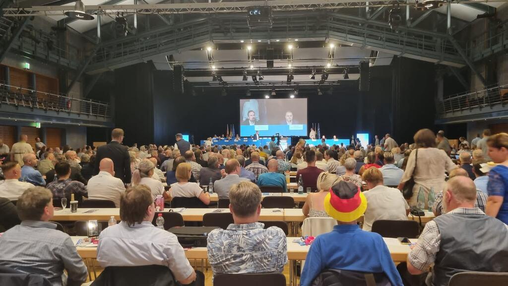 doku_toll's tweet photo. 19.08.2023-20.08.2023: AfD-Landesparteitag in #Celle
Bildrechte/Bildschrimfotos: Facebook/Norddeutscher Rundfunk
#noAfD #ce1908 #ce2008 https://t.co/1aPoj3BM2X