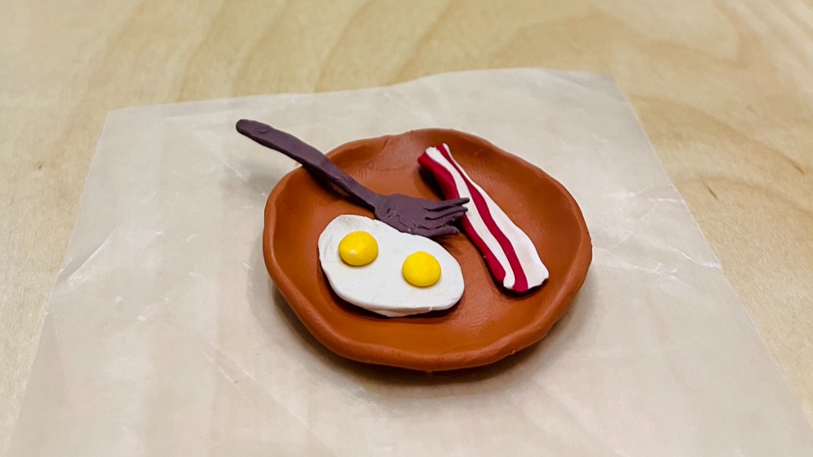 Sculpt your own miniature masterpiece in the exhibition Picasso’s Ceramic Studio. Our Program Guides will provide the materials, as well as advice if you want it. It's free for all!

Try imitating Picasso’s methods and motifs, or branch out and bring your own idea to life! 🍳🥓