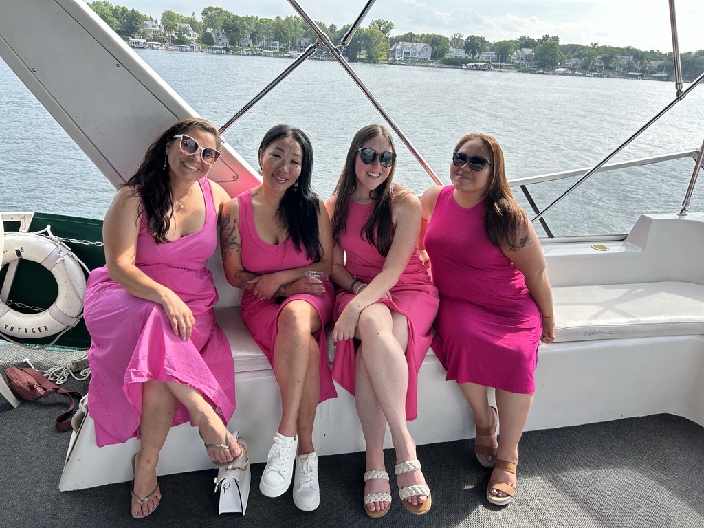rjmconstruction's tweet photo. Best way to beat Minnesota heat? A boat cruise on Lake Minnetonka, of course! 
The Employee Engagement and Wellness Committee organizes quarterly team-bonding events to enhance RJM's company culture and strengthen relationships within the workplace. 
#employeeengagement #summer https://t.co/n37vU0z7Bf