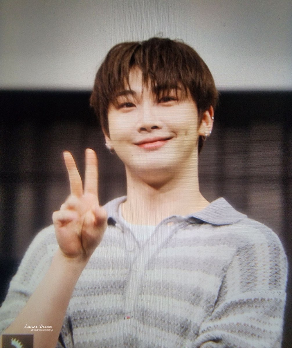 LunarDream98's tweet photo. 230825

#베리베리 #VRVR 
#배호영 #호영 #HOYOUNG
@the_verivery @by_verivery https://t.co/Gs87KqzrKg