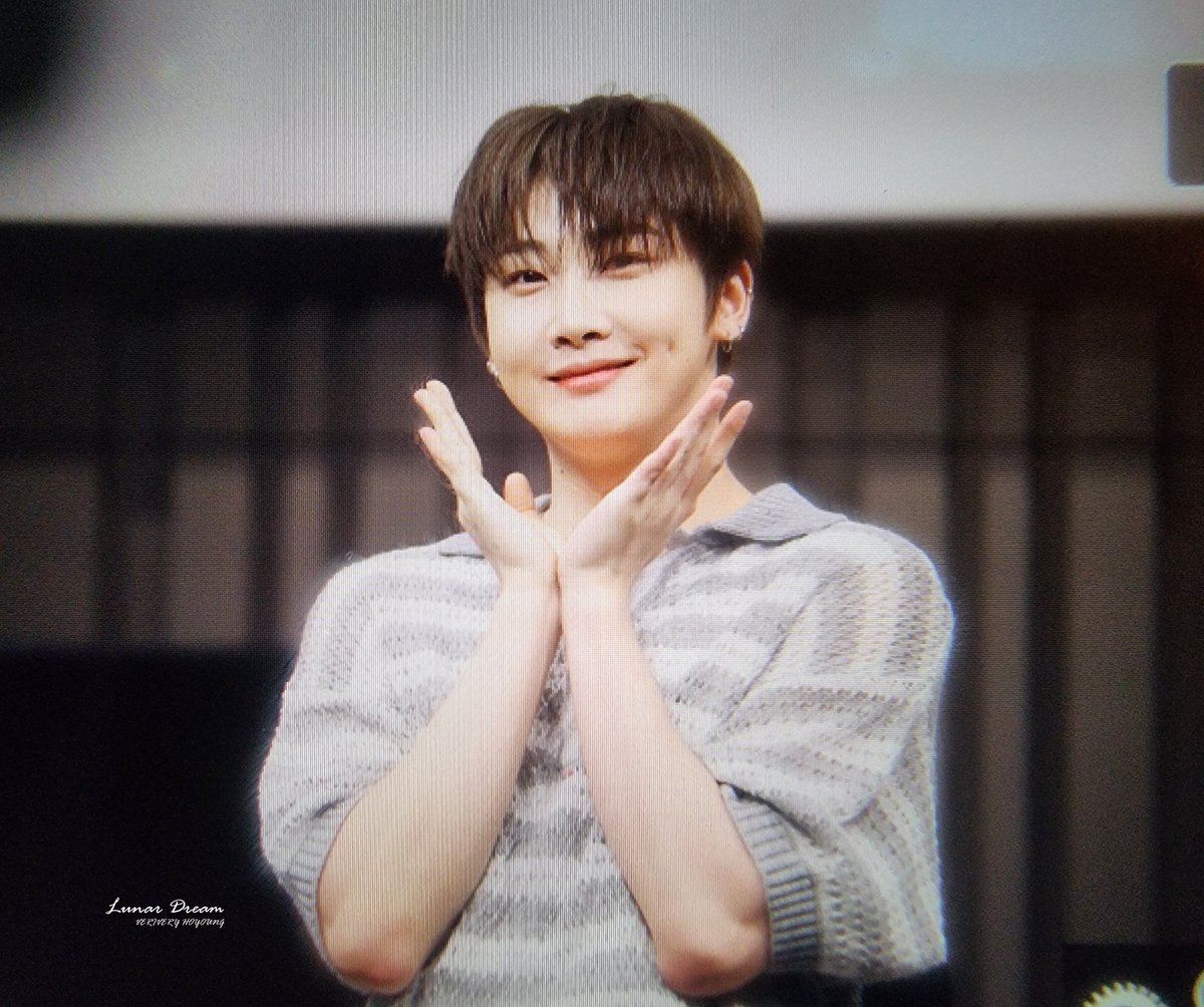 LunarDream98's tweet photo. 230825

#베리베리 #VRVR 
#배호영 #호영 #HOYOUNG
@the_verivery @by_verivery https://t.co/Gs87KqzrKg