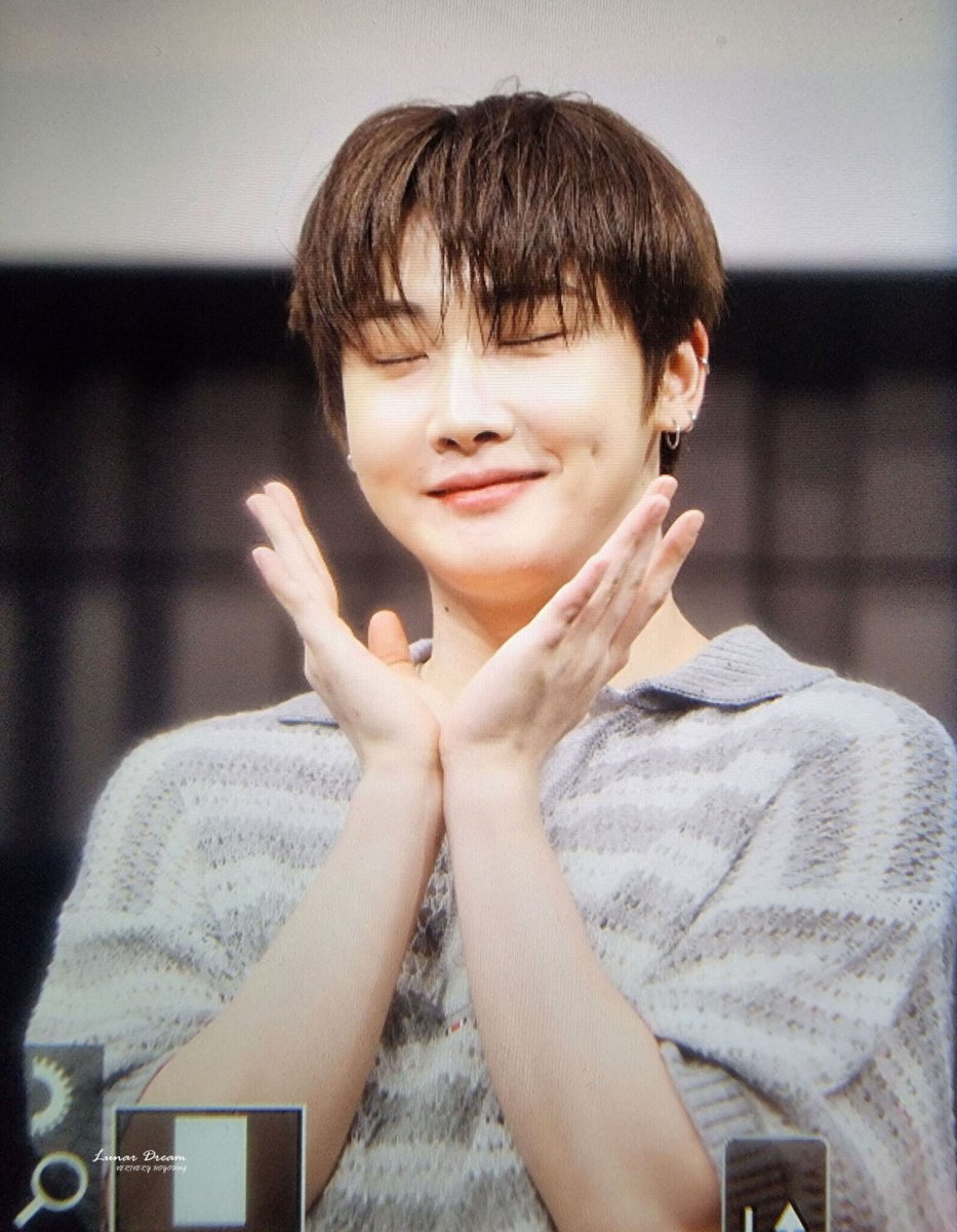 230825

#베리베리 #VRVR 
#배호영 #호영 #HOYOUNG
<a href="/the_verivery/">VERIVERY_OFFICIAL</a> <a href="/by_verivery/">VERIVERY</a>