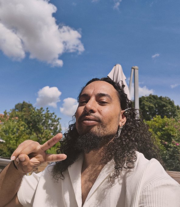 Αωι∂α 🌿 - 3 pic. Your new religion👑 https://t.co/2INAWFoozX