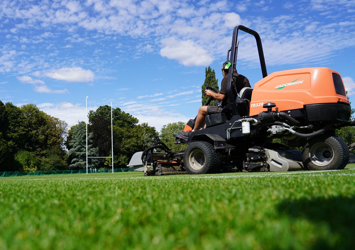 TheLensbury's tweet photo. The grass certainly is greener 🌱🏅
We're proud to announce that the surface has been awarded UEFA Grade 5 status, putting it on par with Wembley Stadium, Tottenham Hotspur Stadium &amp; other elite-level grounds. https://t.co/Ilf9lUapKA