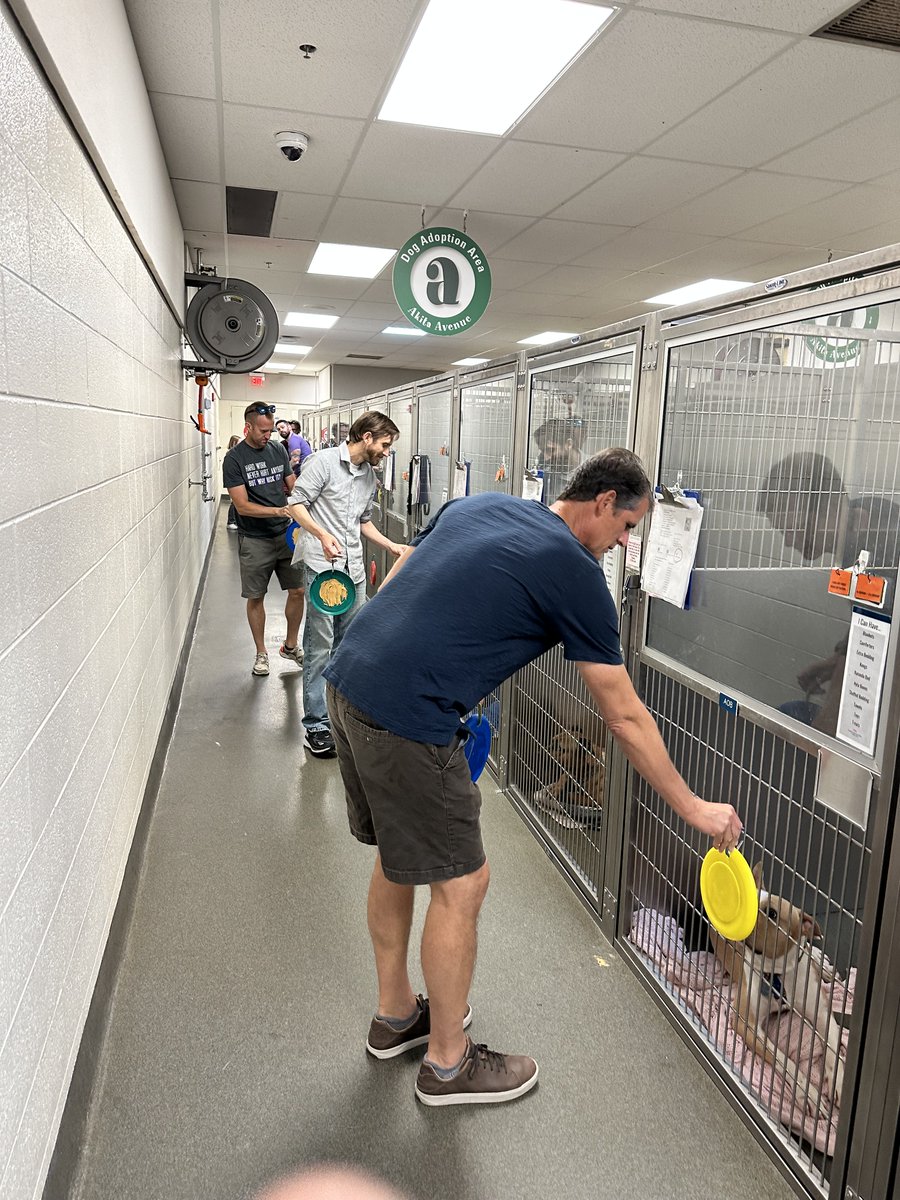 Tuesday was all about spreading love and joy at the <a href="/FranklinCoDog/">Franklin County Dog Shelter & Adoption Center</a>. 🐕❤️ A small group from our team came together for a heartwarming day of volunteering. Check out the photos for some wagging tails!