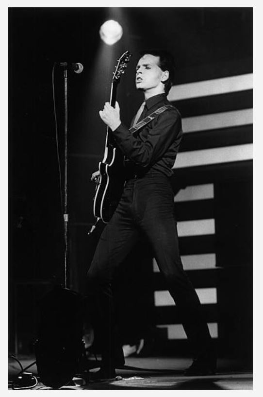 GNDiscography's tweet image. Good Evening #Numanoids and #Twitterusers

#GaryNuman

Photo Ebet Roberts.