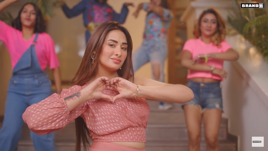 idikshaaa's tweet photo. Hearts for you mau 

Raftaar Mahira X RaHira https://t.co/rFooJsj3Xa