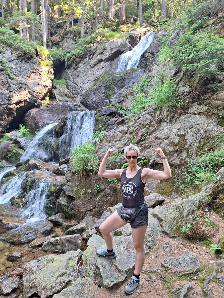 'Flexing in my happy place. 💪Hiking always let me feel strong and confident!' — Kathleen #FlexFriday #MPC2023 #MPC #MyPeakChallence #SamHeughan