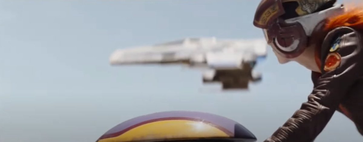 rggassis's tweet photo. Ainda não vi ninguém notando as referências de Star Trek (2009) em #Ashoka - Primeiro na ponte da nave o capitão abandonando a ponte rumo ao seu destino... depois da Sabine no speeder, esta,em particular, até a música lembra sua paralela em Star Trek @phsantos  @thiagoromariz https://t.co/9fVdswO6et