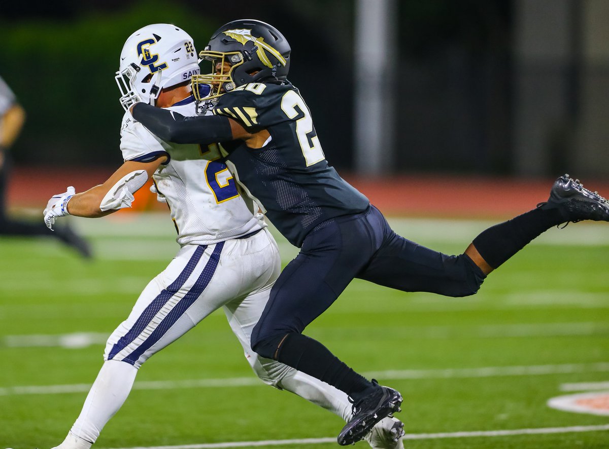 Highschoolsptph's tweet photo. It's Game Day!! @Canyonfootball2 vs. Irvine High at Fred Kelly Stadium! Kick of at 7PM. https://t.co/78rJSJcHTC