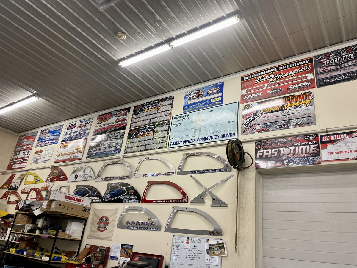 .@lazer119 and the Bernheisel family have been great friends, supporters, and website customers of mine for several years now. It was awesome to finally make it by their facility to take a tour today en route to @PortRoyalSpdway. #TheRoadContinues