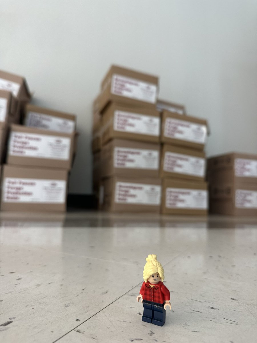 LegoForages's tweet photo. We had an #awesome time this week delivering #forage production guides and #grazing sticks to @UGAExtension agents in two more districts. By our rough estimates we have delivered almost 1500 guidebooks and 500 grazing sticks this month!
#OnTheRoad #ReadyForANap https://t.co/GtlJtaZyNv