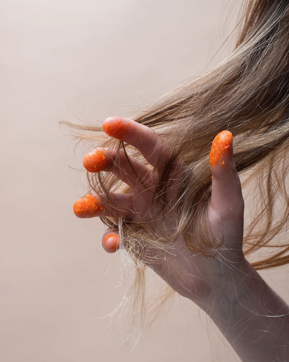 oxfordamerican's tweet image. “Men can be considered good / for what they don’t do. How small // of a taken action could be a saving / grace then?”  — Rose McLarney in “American Persimmon” from #Issue98 circa 2017. 

Art: “Cheetos Fingers,” by Lindsay Metivier

Read more here: ow.ly/92Kn50PE7of