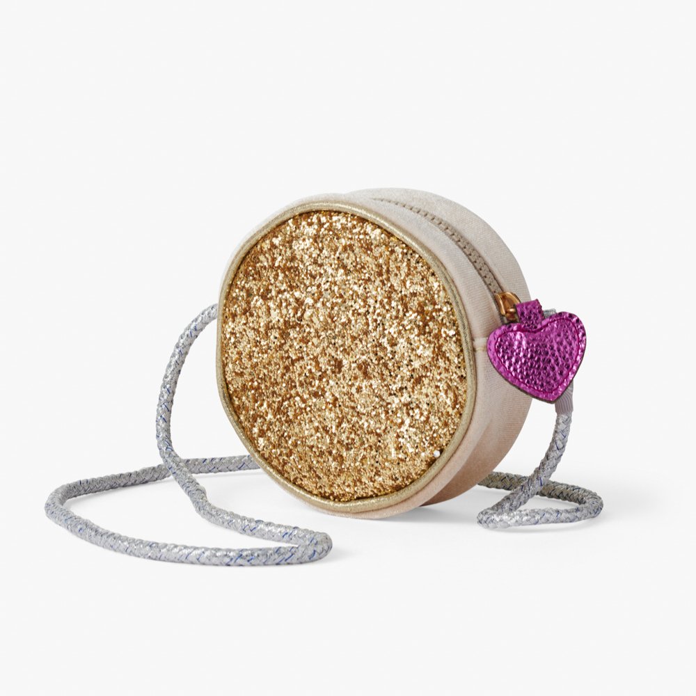 InStyches's tweet photo. Add a dash of sparkle to your look with this glittery, velour-round bag. ✨💖 

#kids #kidsaccessories #kidstagram #kidswear #dressup #kidstyle #kidsparty #gifting #stylishkids #kidsfashion #kidsoutfit #girlswear #childrensaccessories #presents #fashion #kidsclothing https://t.co/ytxtZVTpr6