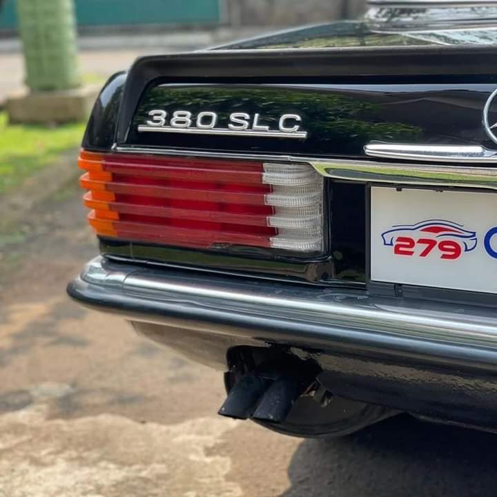 Suka Mobil Tua tweet media