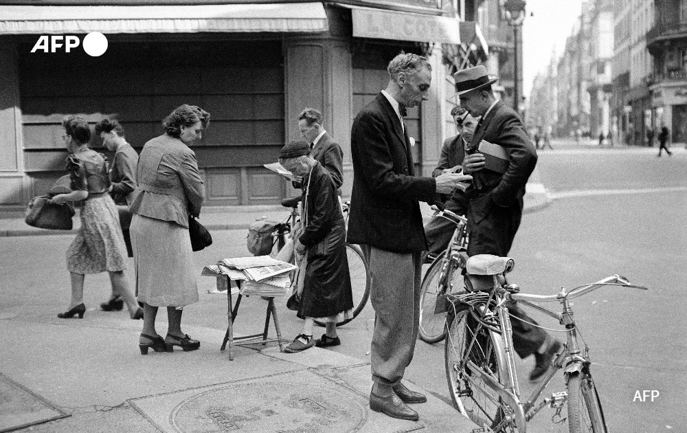 AFPcom's tweet photo. 🗃 #AFPArchives - En commémoration du 79e anniversaire de la #LiberationDeParis durant la Seconde Guerre mondiale, voici quelques archives #AFP pour revivre ce moment marquant, survenu du 19 au 25 août 1944. https://t.co/2xm9aEMByn