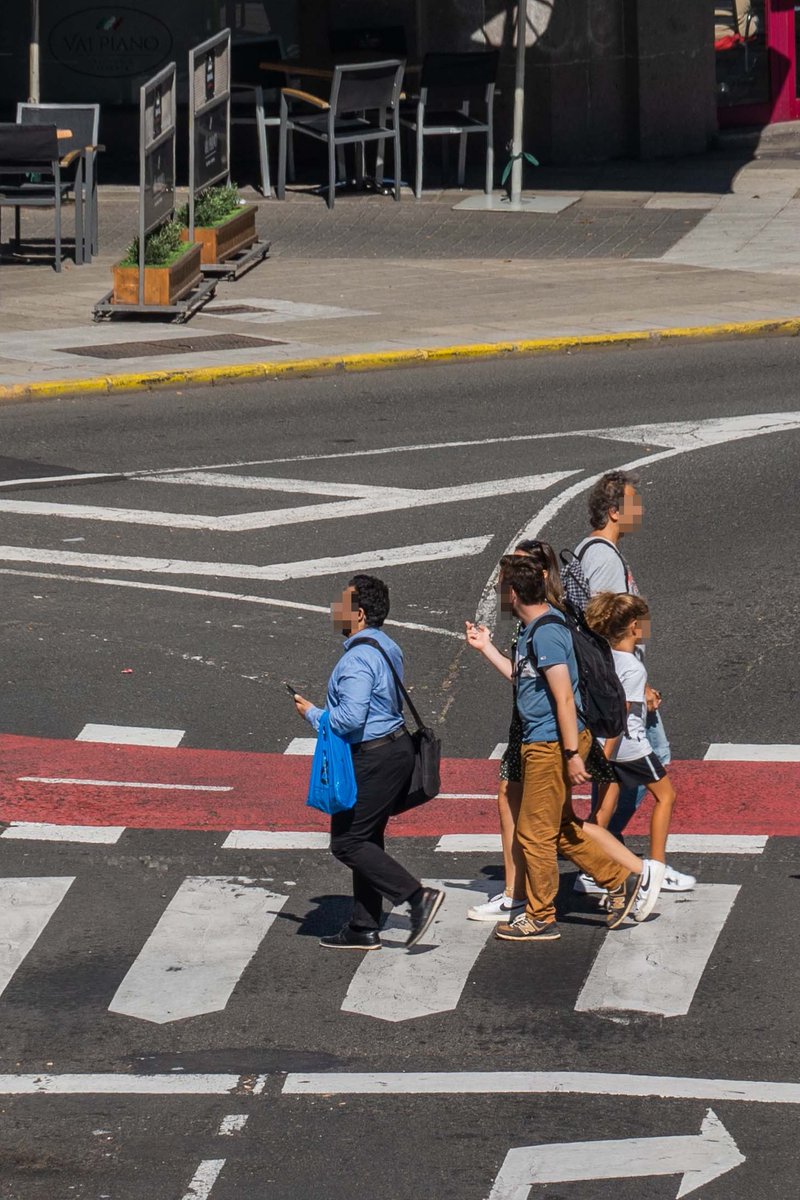 lpgcmovilidad's tweet photo. #SabíasQue 
Caminar 25 minutos a paso ligero al día puede aumentar tu esperanza de vida hasta siete años ❤️🚶‍♂️ #MovilidadSostenible #VidaSaludable https://t.co/0jf4RUP5ux