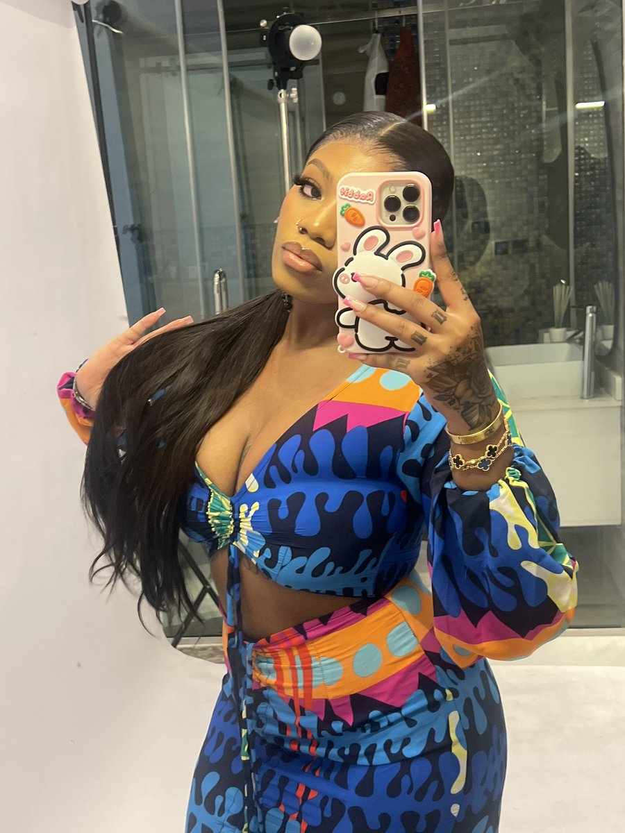 theangeljbsmith's tweet photo. The Angel JB Smith!! 
Resident real hot girl of the big brother all-stars house.
Is it task and presentation? She’s there
Loyalty and support nko? She’s your girl!
An all rounder, a queen through and through 👏🏾🔥

ANGEL FOR THE MONEY 
#bbnaija #bbnaijaallstars https://t.co/b3vd3O6Fdj