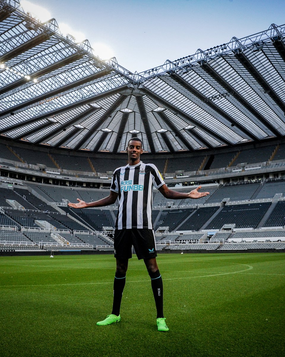 Newcastle United tweet media
