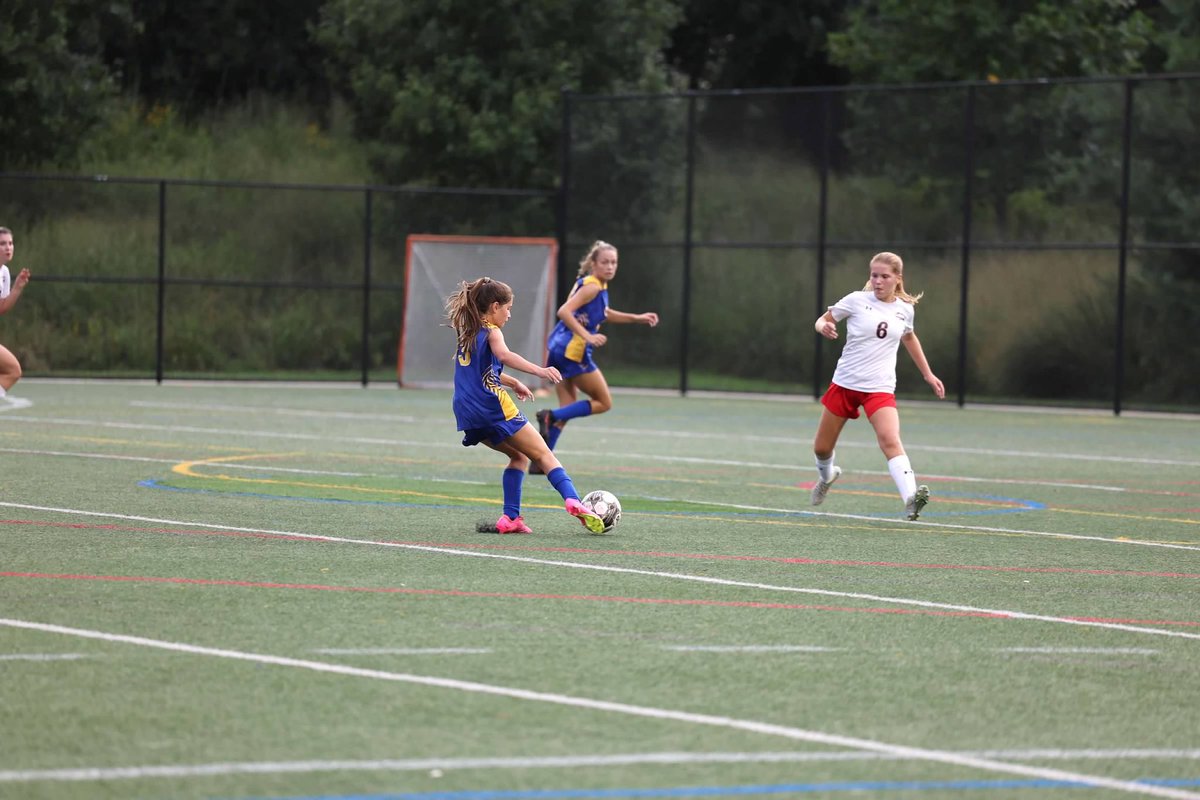 EmMussaw's tweet photo. First full time scrimmage last night &amp; my team came up big against a great Linganore HS team!
Let’s go LIONS!!!! 💙🦁⚽️💛 https://t.co/hGgNIujMId