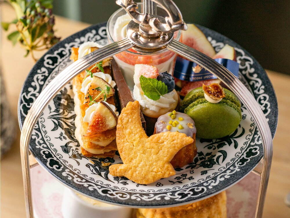 Fashion Press tweet media