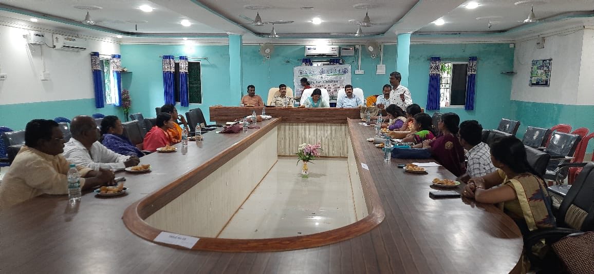 ବ୍ଲକ ସ୍ତରୀୟ ବାଲ୍ୟ ବିବାହ  ରୋକିବା ସହ ଶିଶୁ ସୁରକ୍ଷା କୁ ନେଇ ଏକ ସଚେତନତା କାର୍ଯ୍ୟକ୍ରମ ଅନୁଷ୍ଠିତ