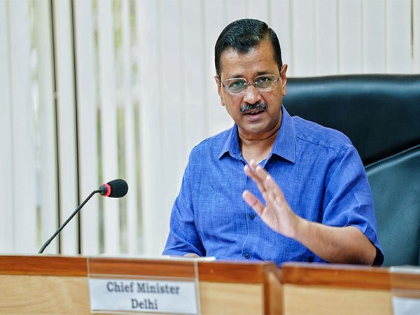 TheHindUVAACH's tweet photo. सुप्रीम कोर्ट से दिल्ली के सीएम केजरीवाल को झटका, पीएम की डिग्री के मामले में गुजरात विवि की दायर मानहानि मामले में राहत देने से किया इनकार, उच्च न्यायालय 29 अगस्त को मामले का फैसला करेगा।
@ArvindKejriwal @narendramodi #DefemationCase #SupremeCourt https://t.co/IeFOq9SRHz