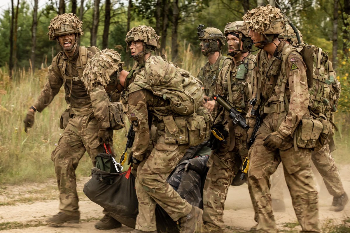 Yesterday soldiers from 🇺🇸🇬🇧🇭🇷🇵🇱🇷🇴 completed a leadership course together at Bemowo Piskie #strongertogether #wearenato #beallyoucanbe #bethebest 📸Sgt Soliday