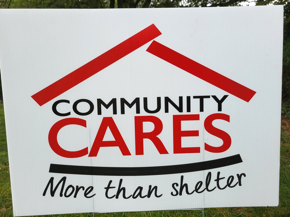 CARES4homeless's tweet image. Big shot out to @WS_Chamber for providing a portion of the Golf FORE Business Outing proceeds &amp;amp; tips from the beverage carts to Community CARES today. They truly show our community CARES! Say hello to our Development Director  @trsett on Hole #2 at Rich Valley Golf course today!!