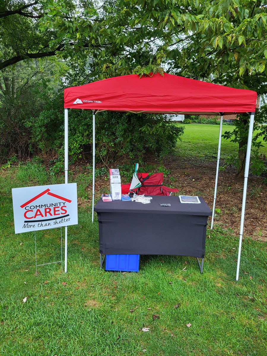CARES4homeless's tweet image. Big shot out to @WS_Chamber for providing a portion of the Golf FORE Business Outing proceeds &amp;amp; tips from the beverage carts to Community CARES today. They truly show our community CARES! Say hello to our Development Director  @trsett on Hole #2 at Rich Valley Golf course today!!