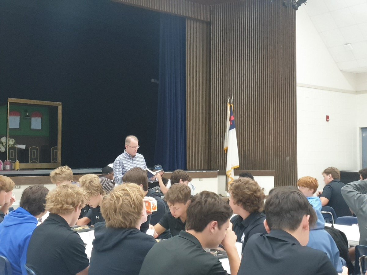 Evrythngcnts's tweet photo. Thank you First Presbyterian Church for the Prayer Breakfast this morning. Thank you Mr Wiggins for the message. πͺβ
#smALLin #Everythingcounts https://t.co/dNWC9CrKLh