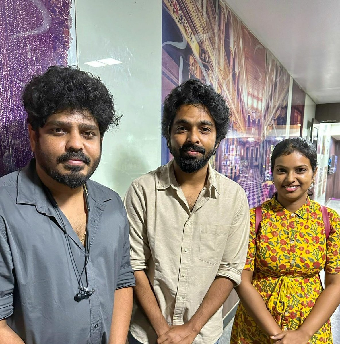 ஆதிரா (@priya_aathira) on Twitter photo 'Adiye' is impressive in taking alternate reality concept as interesting as possible. Evn though som moments remind me of 'Tamilpadam' n 'Love Today' some interesting elements also thr. <a href="/gvprakash/">G.V.Prakash Kumar</a> <a href="/Gourayy/">Gouri G Kishan</a> <a href="/vp_offl/">venkat prabhu</a> excels n performance. #Adiye winner of the weak👍
#Venkatprabhu 'Adiye' is impressive in taking alternate reality concept as interesting as possible. Evn though som moments remind me of 'Tamilpadam' n 'Love Today' some interesting elements also thr. <a href="/gvprakash/">G.V.Prakash Kumar</a> <a href="/Gourayy/">Gouri G Kishan</a> <a href="/vp_offl/">venkat prabhu</a> excels n performance. #Adiye winner of the weak👍
#Venkatprabhu