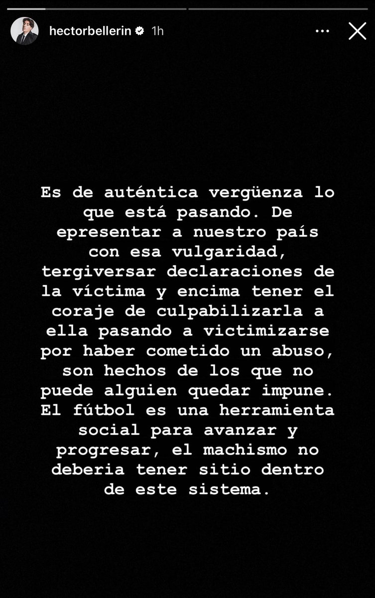 ItsMalbert's tweet photo. Hector Bellerín y Borja Iglesias siempre en el lado correcto♥️ https://t.co/zKPLV9GAYP