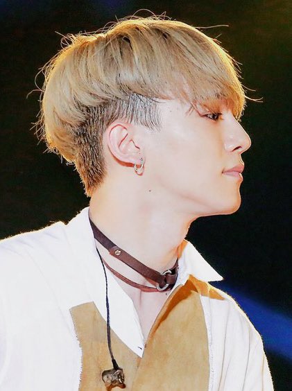 Pikuchen's tweet photo. Kim jongdae https://t.co/2UcN1yehcH