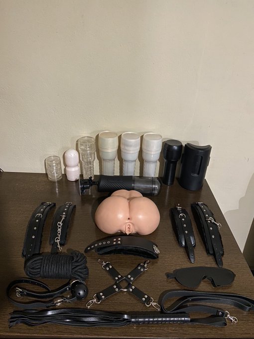 #FridayFeeling my small collection ☺️ https://t.co/vXRMM5NagN<a href="/tag/fridayfeeling"class="tags">#FridayFeeling</a>