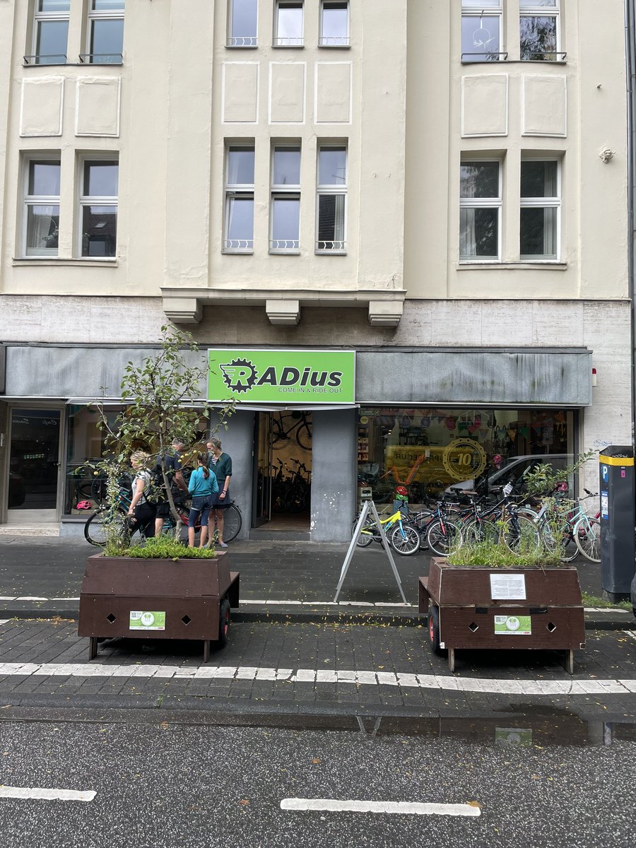 Mehr Platz für Leben in der Neusser Straße! #Nippes #Wanderbaumallee