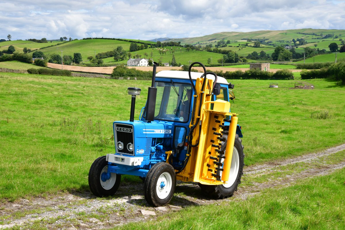 The Ford fans will enjoy the new issue of Classic Tractor in shops today with their favourite tractors on the front cover and in my feature on Andrew Thompson's restoration of his dad's old Ford 7600 dicovered in a scrapyard in Ireland.
Other brands are also included!