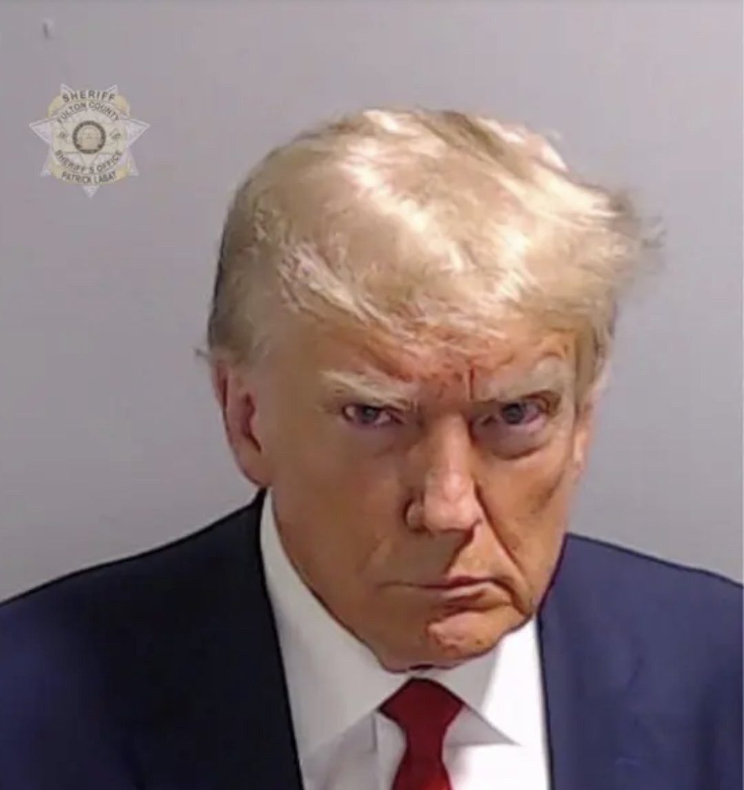 The grown up spoilt brat putting on his best spoilt brat face.
Looks like he’s going to throw his toys out of the pram.
What an arse.
#TrumpMugShot